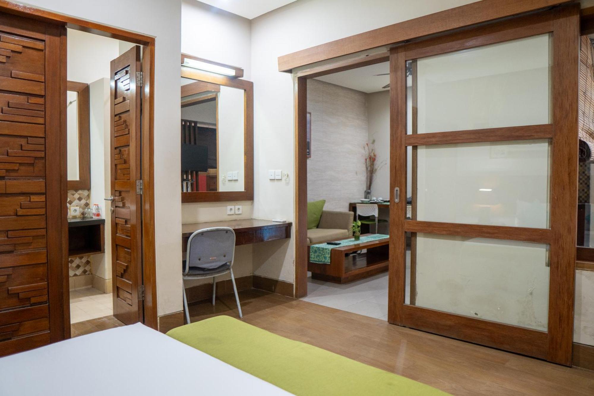 The Green Zhurga Suite Kerobokan Zewnętrze zdjęcie