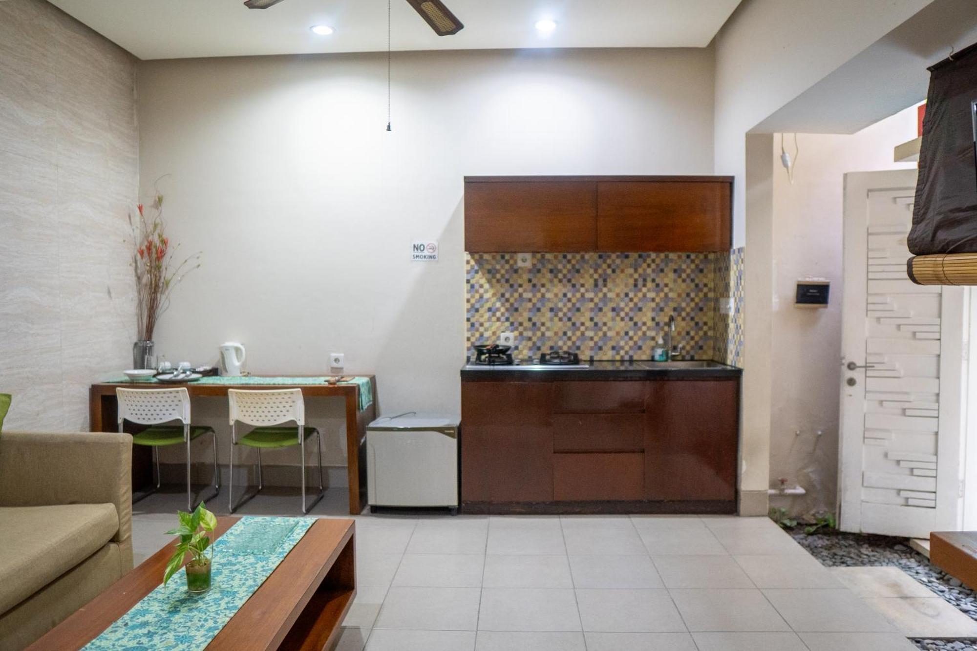 The Green Zhurga Suite Kerobokan Zewnętrze zdjęcie